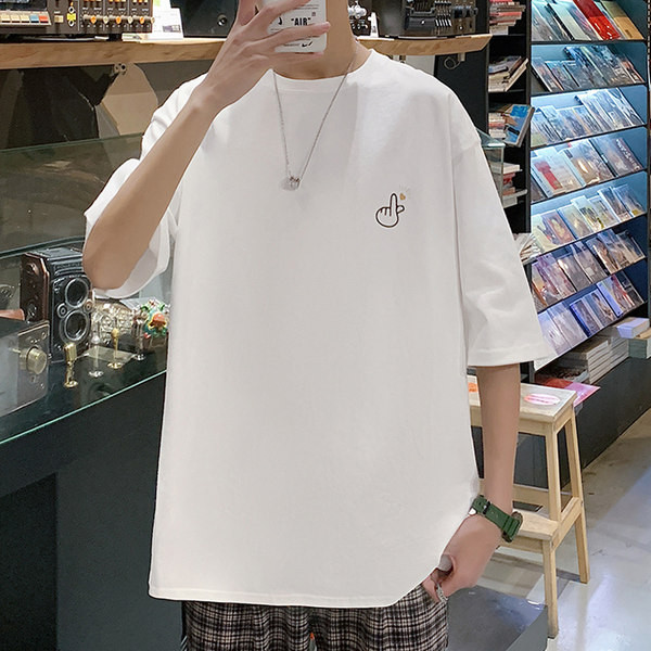 Tricou casual barbatesc cu aplicatie - model larg