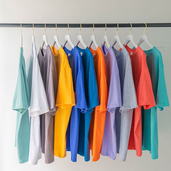 Tricou barbatesc model simplu cu maneca scurta