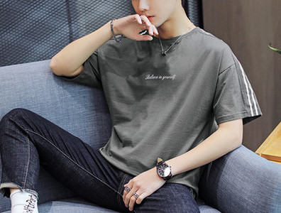 Tricou casual pentru bărbați cu imprimeu inscripționat și decolteu rotund