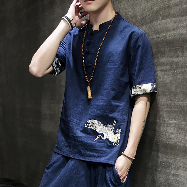 Bluza barbateasca cu broderie si maneci 3/4