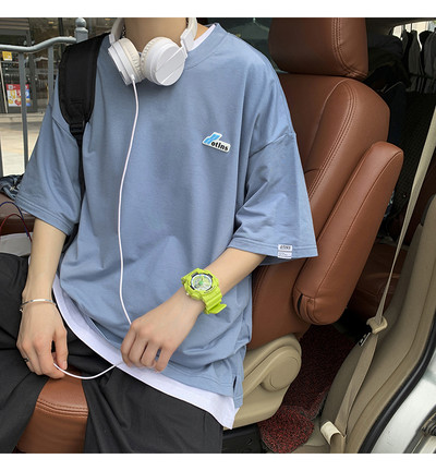 Široka muška majica s grbom i 3/4 rukavima