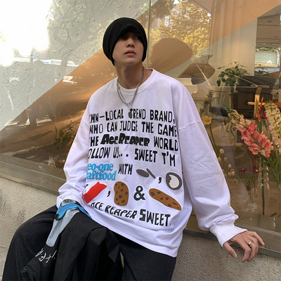 Bluză bărbătească cu model de culoare și inscripții în două culori