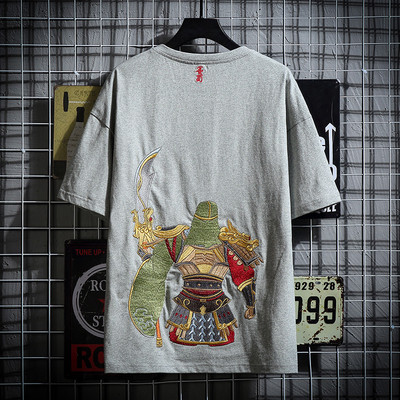 Tricou de vara cu broderie colorata pe spate