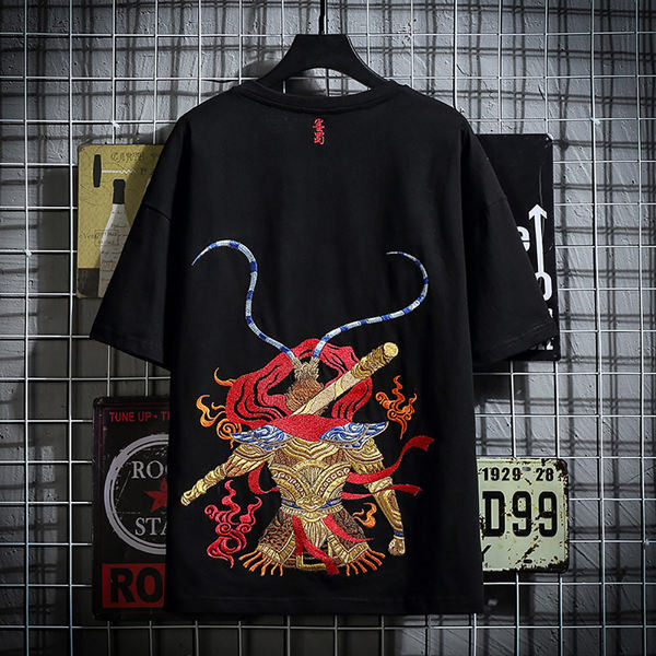 Tricou de vara cu broderie colorata pe spate