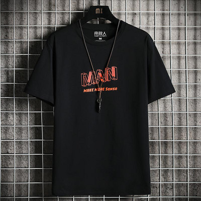 Tricou barbatesc model nou cu aplicatie si maneci scurte