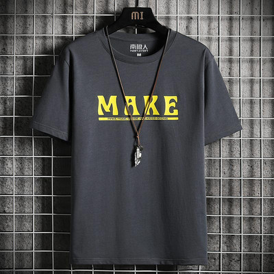 Tricou barbatesc model nou cu aplicatie si maneci scurte