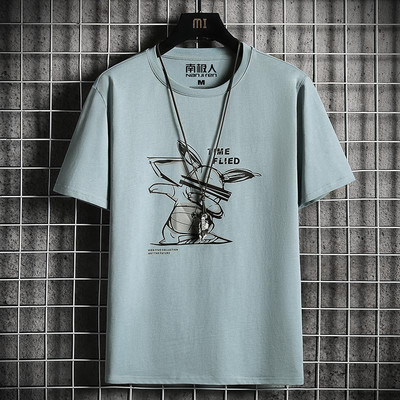 Tricou barbatesc model nou cu aplicatie si maneci scurte