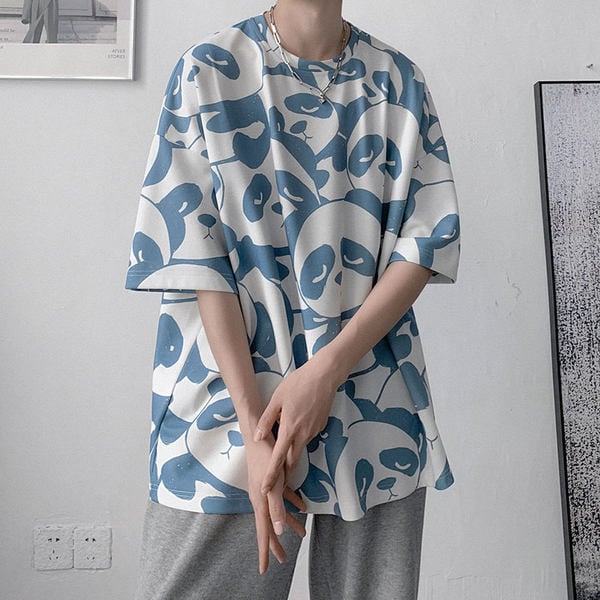 Tricou larg pentru bărbați cu aplicație - în două culori