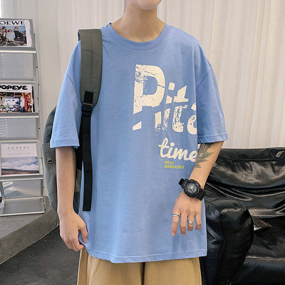 Tricou barbatesc cu decolteu rotund si imprimeu - model larg