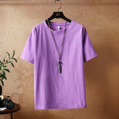 Tricou monocolor cu mâneci scurte, potrivit pentru utilizarea de zi cu zi