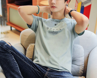 Ανδρικό μπλουζάκι μοντέρνο με κοντά μανίκια και στρογγυλή λαιμόκοψη - διάφορα χρώματα