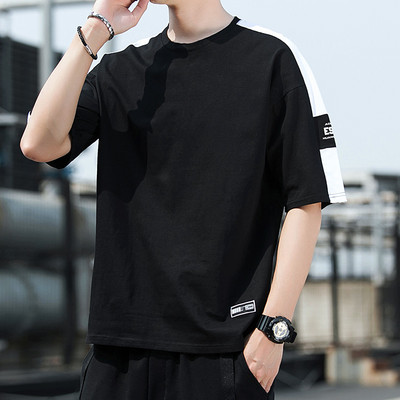 Tricou modern pentru bărbați cu mâneci 3/4 și emblemă