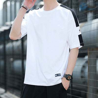 Tricou modern pentru bărbați cu mâneci 3/4 și emblemă