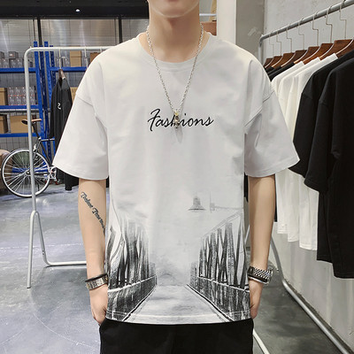 Tricou bărbătesc cu aplicație și mâneci scurte - mai multe modele