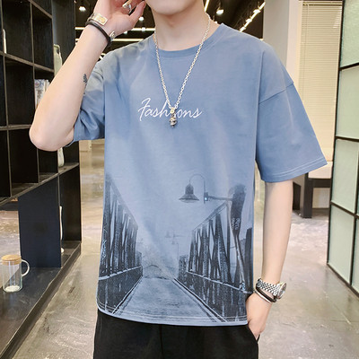 Tricou bărbătesc cu aplicație și mâneci scurte - mai multe modele