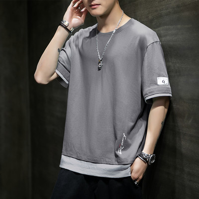 Tricou bărbătesc cu decolteu oval și inscripție - mai multe modele