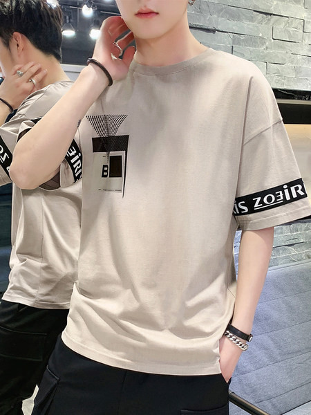 Tricou casual cu decolteu oval si maneci scurte - mai multe culori