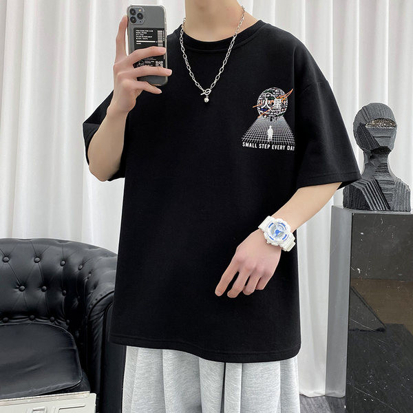 Tricou lat de vară cu aplicație pe spate