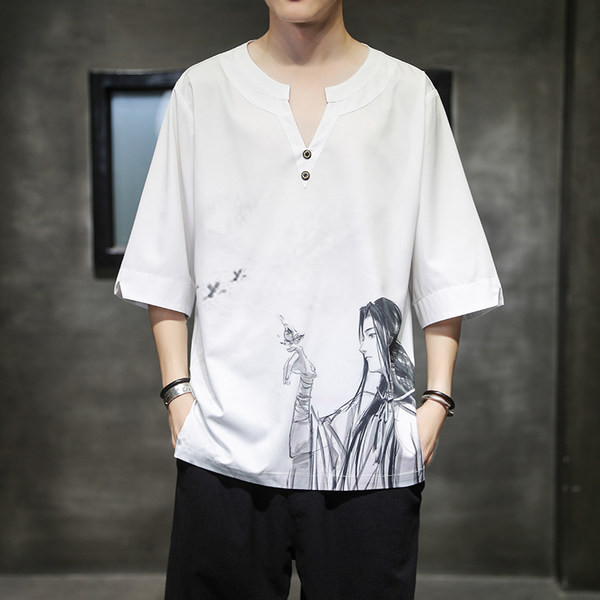 Bluză bărbătească cu aplicație și decolteu spitz