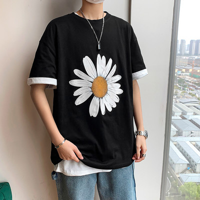 Novi model ljetne majice s aplikacijom tratinčica