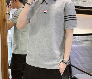 Ανδρικό μπλουζάκι με κλασικό κολάρο και κοντά μανίκια