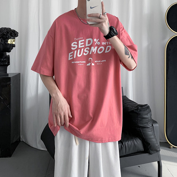 Tricou barbatesc model larg cu inscriptii