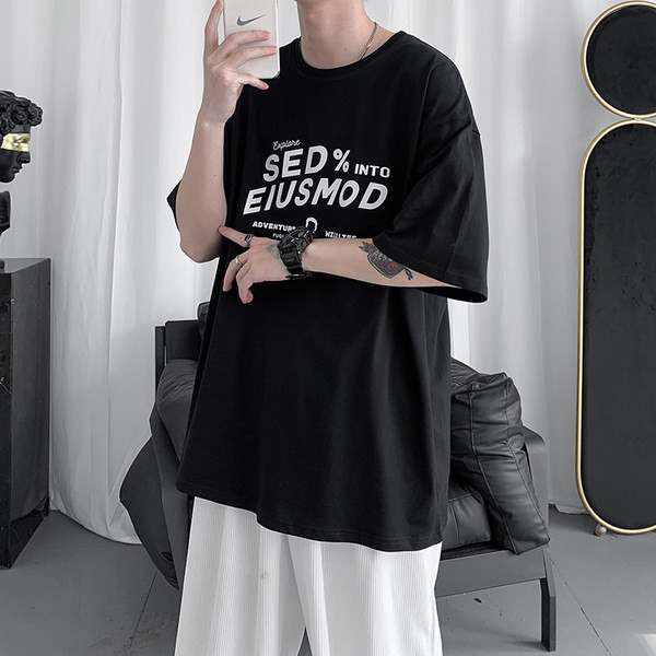 Tricou barbatesc model larg cu inscriptii