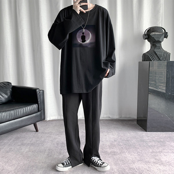 Tricou larg pentru bărbați modern, cu decolteu oval și imprimeu