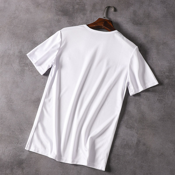 Ležerna muška majica kratkih rukava bijele boje i kratkih rukava