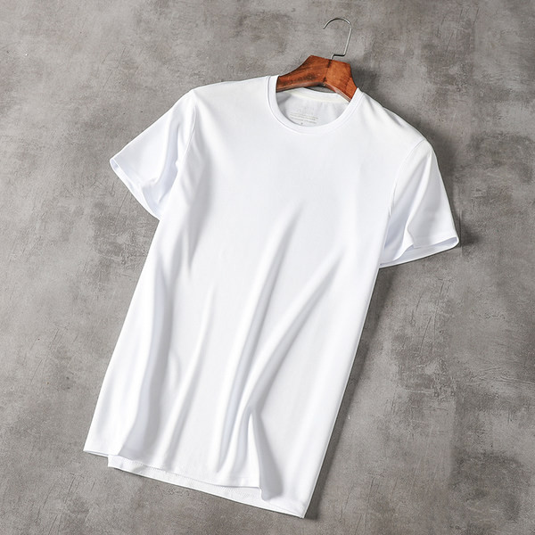 Ανδρικό μπλουζάκι με κοντά μανίκια και στρογγυλή λαιμόκοψη