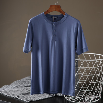 Tricou pentru bărbați cu mâneci scurte și nasturi