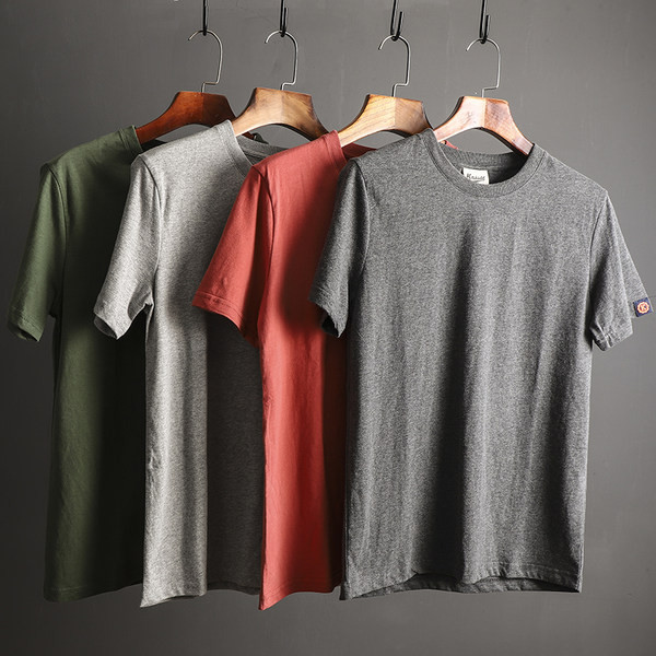 Tricou casual barbatesc cu decolteu oval si maneci scurte