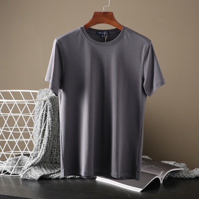 Tricou barbatesc monocolor cu decolteu rotund