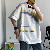 Tricou larg pentru bărbați cu model colorat și mâneci scurte