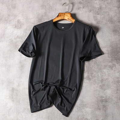 Ležerna muška majica s kratkim rukavima i okruglim izrezom