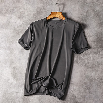 Ležerna muška majica s kratkim rukavima i okruglim izrezom