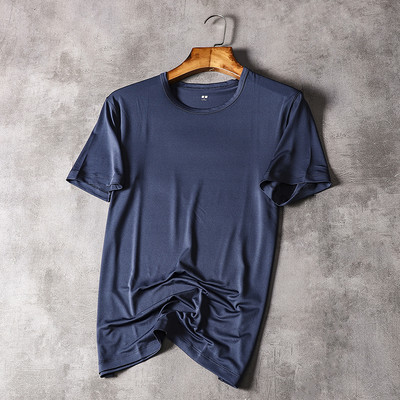 Ležerna muška majica s kratkim rukavima i okruglim izrezom