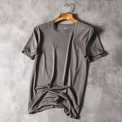 Ležerna muška majica s kratkim rukavima i okruglim izrezom