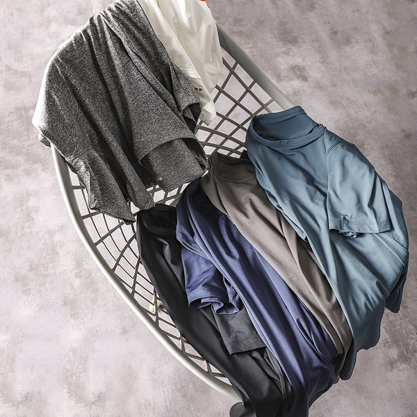 Ležerna muška majica s kratkim rukavima i okruglim izrezom