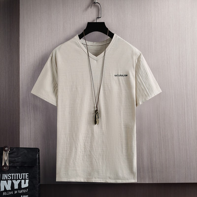 Tricou casual cu inscripție și decolteu spitz pentru bărbați