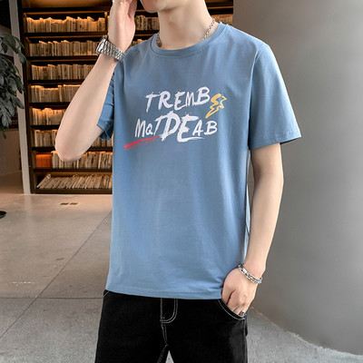 Model nou de tricou cu imprimeu si maneci scurte pentru barbati