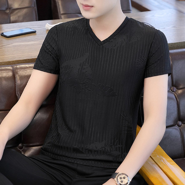 Tricou barbatesc cu decolteu spitz - doua modele