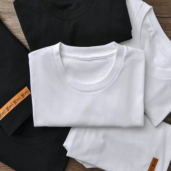 Tricou pentru bărbați cu decolteu rotund și mâneci scurte