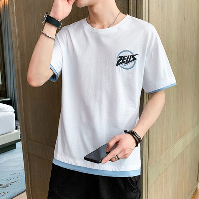 Tricou larg pentru bărbați cu inscripție și decolteu în formă de O