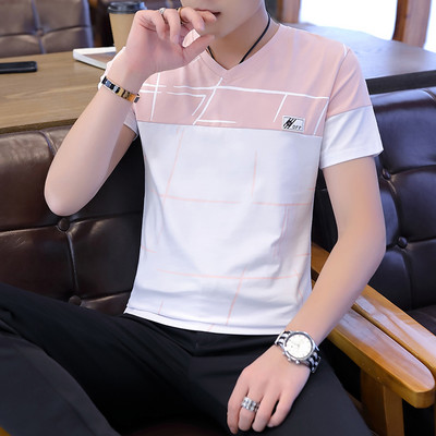 Novi model muške majice sa špic izrezom i kratkim rukavima