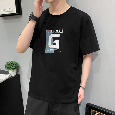 Ljetna muška majica s ovalnim izrezom i kratkim rukavima