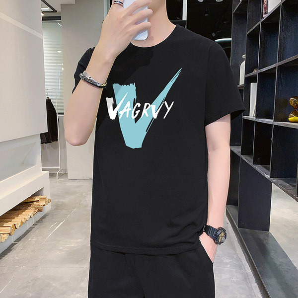 Tricou bărbătesc cu inscripție și decolteu oval