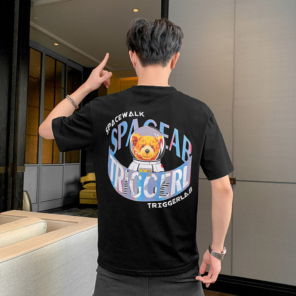 Tricou casual barbatesc cu aplicatie si decolteu rotund