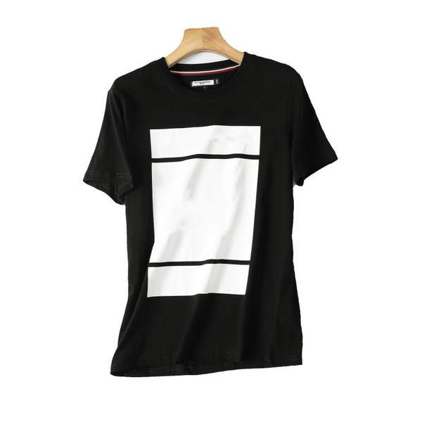 Ежедневна мъжка тениска с къс ръкав и овално деколте