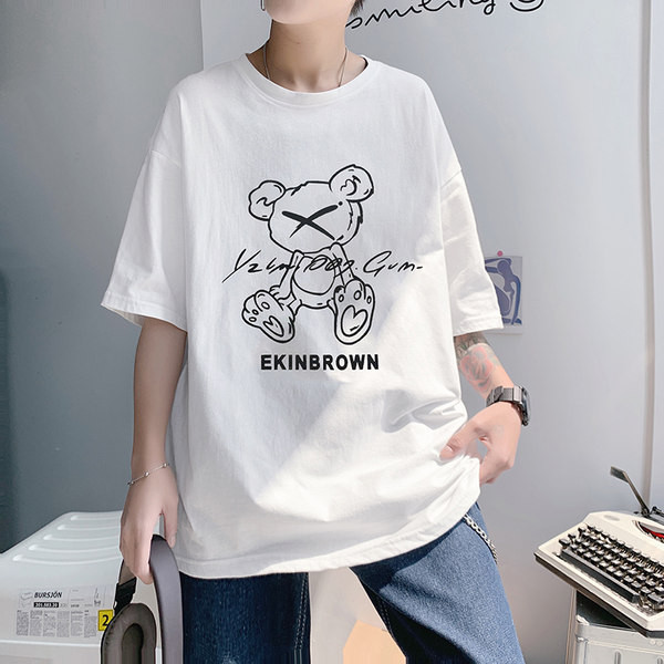 Tricou larg pentru bărbați, cu mâneci scurte și decolteu rotund